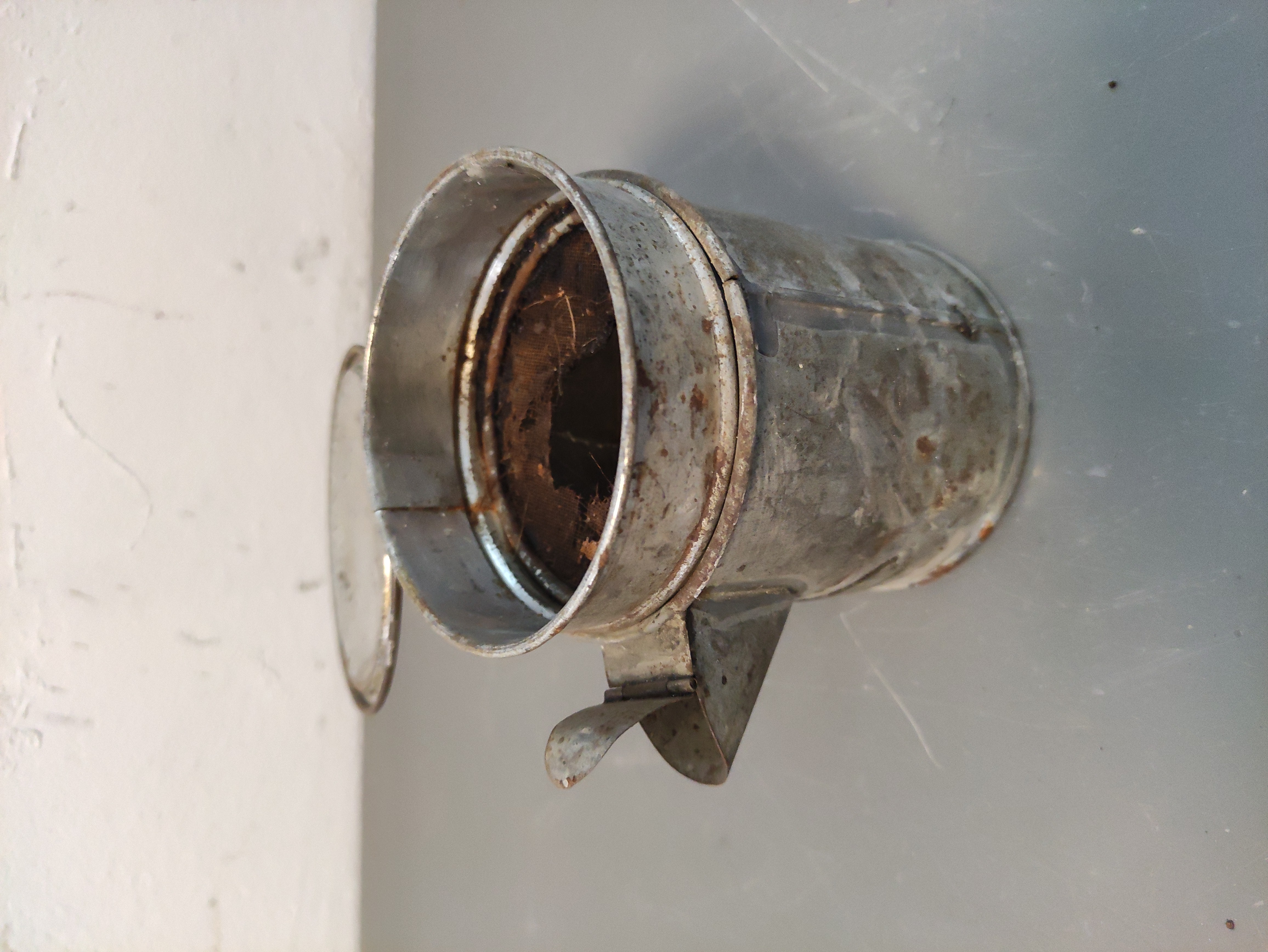 aceitera colador metal 12_3x13_5x9_3 1u